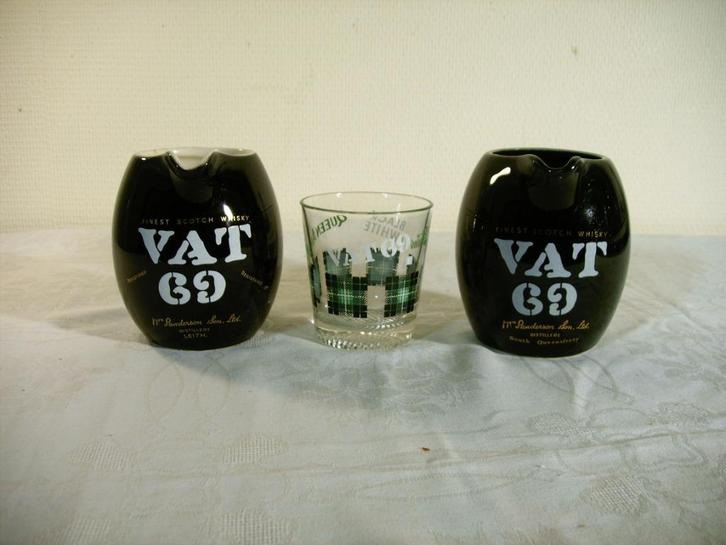 Vintage waterkannen van Vat 69 whisky met glas, Verzamelen, Merken en Reclamevoorwerpen, Gebruikt, Gebruiksvoorwerp, Ophalen of Verzenden