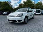 Ford fiesta bj 2003 km180000 1.2 benzien, Auto's, Ford, Voorwielaandrijving, Stof, 4 cilinders, Wit