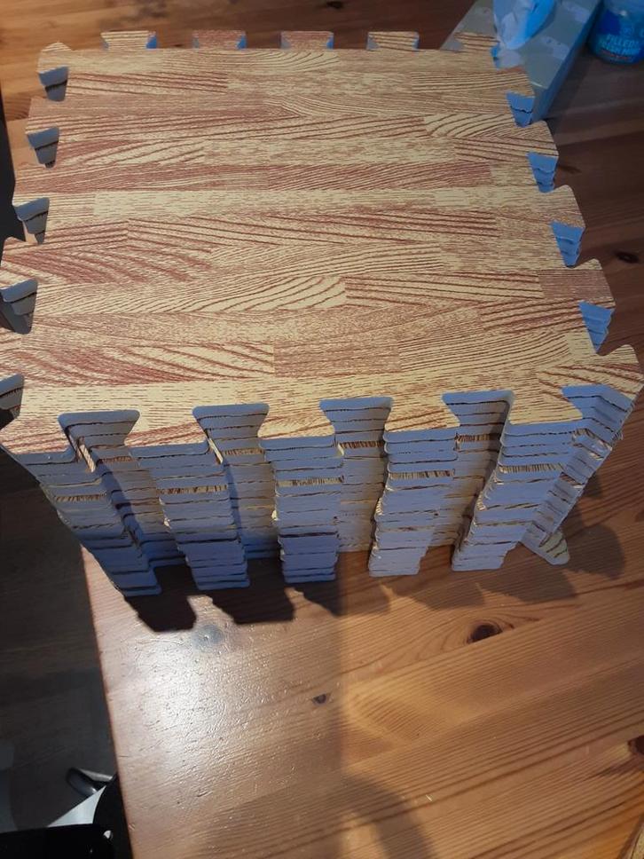 Carreaux de protection de sol gratuits en polystyrène motif, Bricolage & Construction, Planches & Dalles, Enlèvement