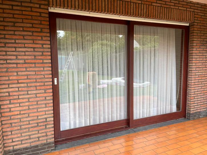 Schuifdeur met elektrische rolluik dubbel glas., Doe-het-zelf en Bouw, Raamkozijnen en Schuifdeuren, Zo goed als nieuw, Hout, Ophalen