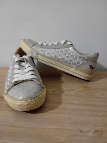 Damesschoenen/36 beschikbaar voor biedingen