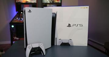 PS5 Disk Versie + Games & Accessoires beschikbaar voor biedingen
