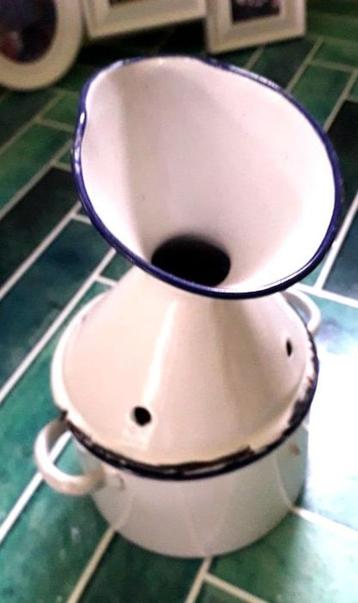 Lot van 3 inhaleerders in email beschikbaar voor biedingen