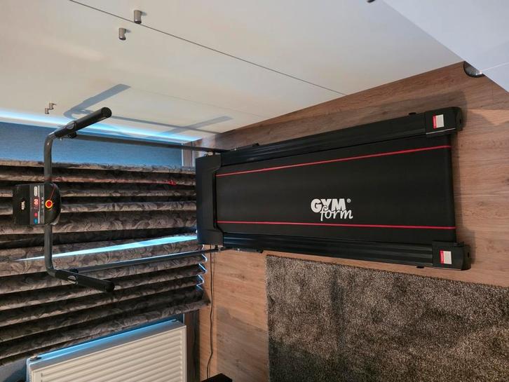 Gymform slim fold treadmill pro, Sport en Fitness, Fitnessapparatuur, Zo goed als nieuw, Loopband, Ophalen