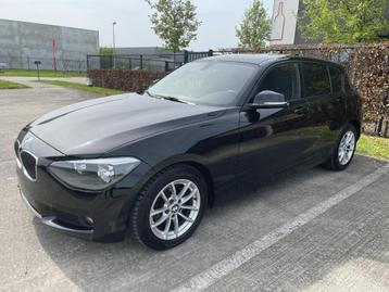 BMW F20 116i – ESSENCE – 137.892 km- 2011 ; Clima, PDC, carn