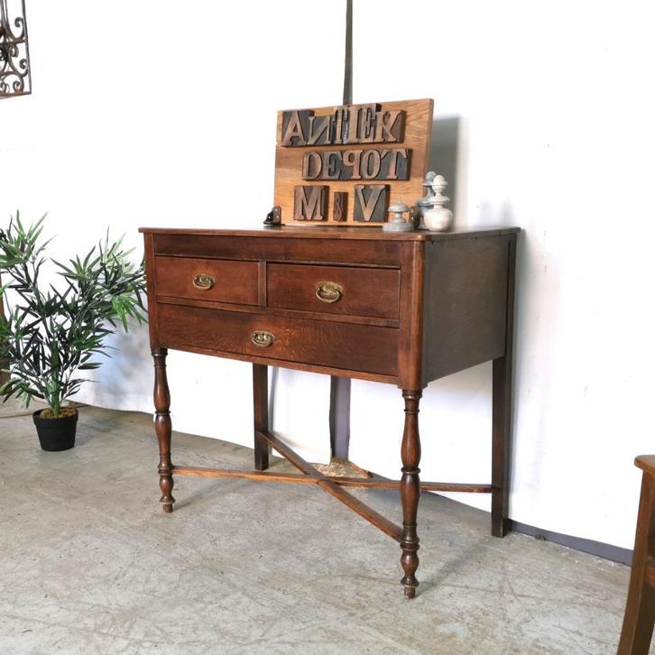 antiek eiken Louis Philippe commode B 84cm H 84cm D 49cm, Antiek en Kunst, Curiosa en Brocante, Ophalen