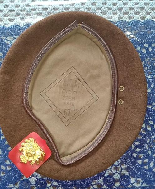 Ancien beret A.B.L. ., Collections, Objets militaires | Général, Armée de terre, Enlèvement ou Envoi