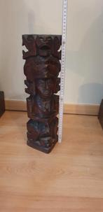 Statue mexicaine en bois, Enlèvement