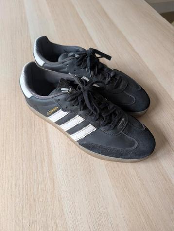 Adidas Velosamba fietsschoenen maat 42 beschikbaar voor biedingen