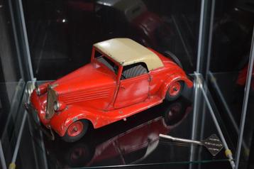 antiek speelgoed CIJ 1934 Renault vivasport auto beschikbaar voor biedingen