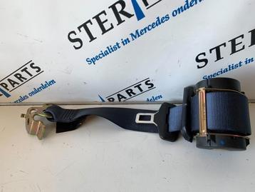 Veiligheidsgordel rechts-achter van een Mercedes CLK beschikbaar voor biedingen