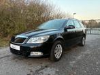 Skoda Octavia 1.6 TDI DPF Ambiente - Garantie*PDC*Airco, Auto's, Skoda, Euro 5, Zwart, 4 cilinders, Zwart