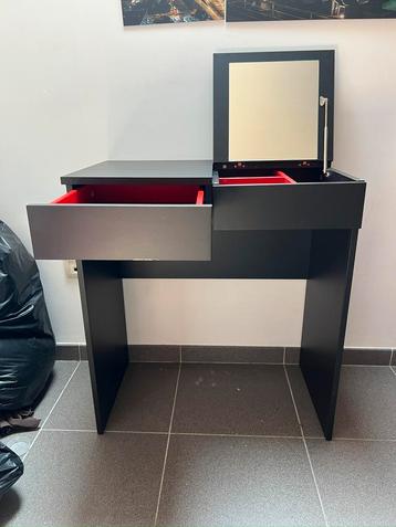Ikea zwarte make-up tafel / bureautje beschikbaar voor biedingen