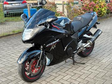 Honda CBR1100 SuperBlackbird 35KW A2 - Slechts 16.000km beschikbaar voor biedingen