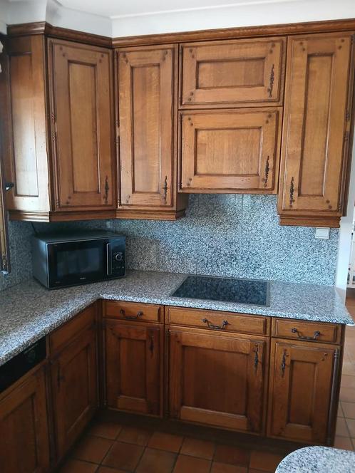 GRATIS Keuken en keukentafel, Huis en Inrichting, Keuken | Complete keukens, Gebruikt, Hoekkeuken, Bruin, Graniet of Steen, Met kookeiland