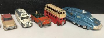 Dinky toys, 5 auto's beschikbaar voor biedingen