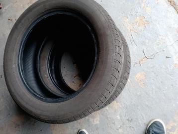 Jeu de 2 pneus été Bridgestone 235/55 R18 100v beschikbaar voor biedingen