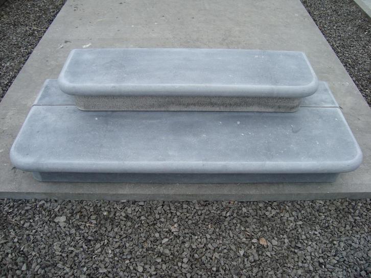 Marches massives en pierre bleue, Tuin en Terras, Bielzen en Borduren, Nieuw, Overige typen, Natuursteen, 25 tot 50 cm, 100 tot 200 cm