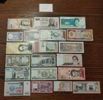 Lot van 20 verschillende biljetten wereld in AU / UNC, Postzegels en Munten, Munten en Bankbiljetten | Verzamelingen, Ophalen of Verzenden