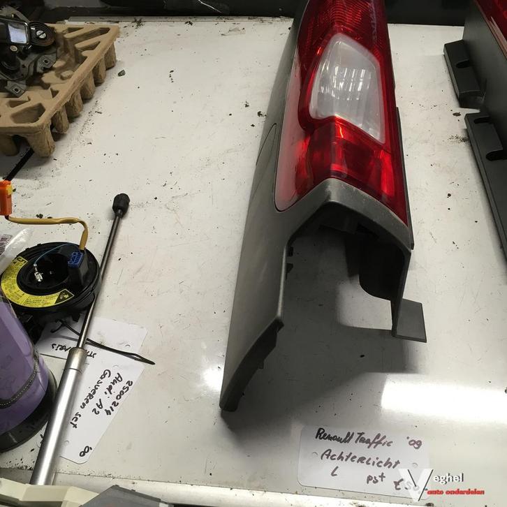 Renault Traffic 2009 2.0 diesel   Achterlicht Links of Recht, Auto-onderdelen, Verlichting, Gebruikt, Ophalen of Verzenden