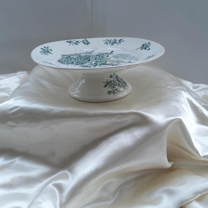 Antieke serveerschaal op voet., Antiek en Kunst, Antiek | Schalen, Ophalen of Verzenden