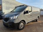 Renault trafic utilitaire de 2017 accidenté à l’arrière, Argent ou Gris, Achat, Euro 6, Noir