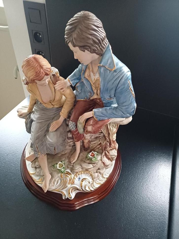 Porseleinen beeld, Verzamelen, Beelden en Beeldjes, Zo goed als nieuw, Ophalen of Verzenden