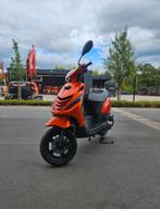 Piaggio Zip "Amber Orange" klasse A 4 takt 2014 - 9.580 km, Fietsen en Brommers, Scooters | Piaggio, Gebruikt, Zip, Klasse A (25 km/u)