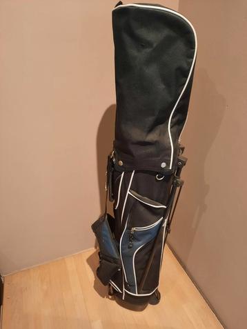 Sac de golf enfant avec accessoires beschikbaar voor biedingen