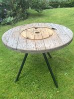 Buitentafel met ijzeren onderstel, Tuin en Terras, Tuintafels, Ophalen, Gebruikt, Rond