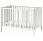 Sundvik Ikea 60x120 verstelbaar babybedje + Skonast-matras, Kinderen en Baby's, Babywiegjes en Ledikanten, Ophalen, Zo goed als nieuw