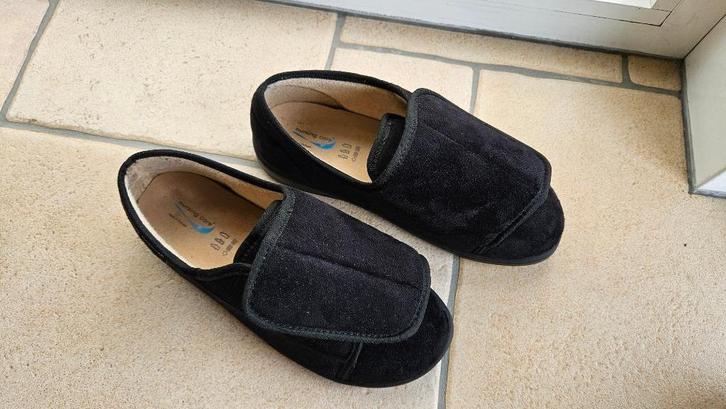 pantoffels thuiszorgwinkel, maat 41, als nieuw, Kleding | Heren, Schoenen, Zo goed als nieuw, Pantoffels of Sloffen, Zwart, Ophalen of Verzenden