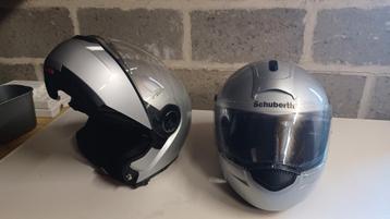 2 casques moto Schubert, quasi neuf. Prix neuf 550 EUR. 