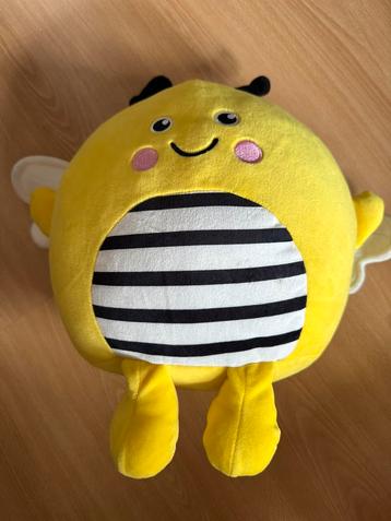 Knuffel bij beschikbaar voor biedingen