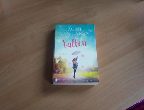 Boek Vallen van Jackie van Laren, Boeken, Romans, Ophalen of Verzenden