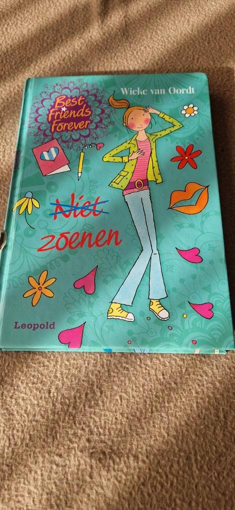 Wieke van Oordt - Niet zoenen, Boeken, Kinderboeken | Jeugd | 10 tot 12 jaar, Gelezen, Ophalen of Verzenden
