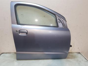 PORTIER RECHTS VOOR Nissan Pixo (D31S) (|801004A00C|) beschikbaar voor biedingen