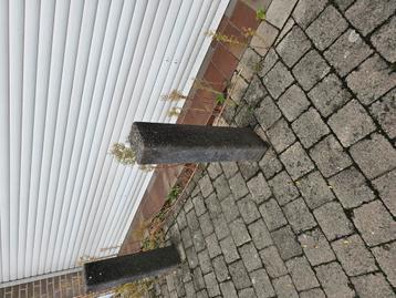 Parkeerpaaltjes  beschikbaar voor biedingen