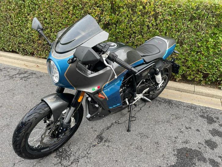 FB Mondial Sport Classic Pagani 125, Motoren, Motoren | Overige merken, Particulier, Sport, 11 kW of minder, 2 cilinders, Minimaal motorrijbewijs A1