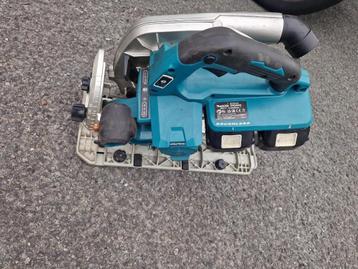 Makita DHS900Z Accu Cirkelzaag 235mm 2 x 18V beschikbaar voor biedingen