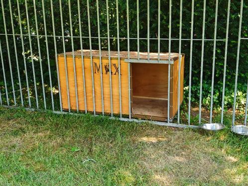 Hondenren 3x3m + Hondenhok voor middelgrote/grote hond, Dieren en Toebehoren, Hondenhokken, Zo goed als nieuw, Hondenhok, Minder dan 65 cm