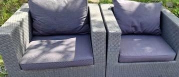 Salon de jardin en résine tressé beschikbaar voor biedingen