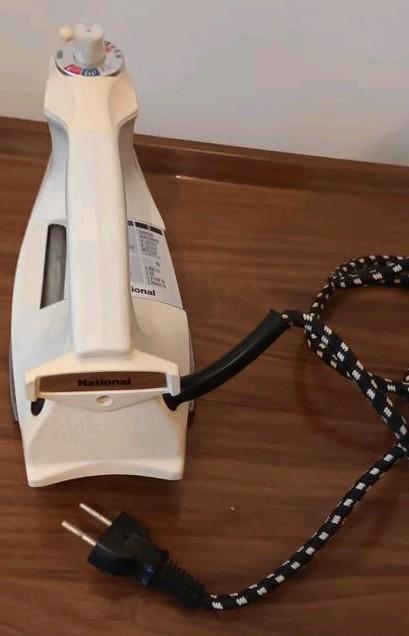 Om beslag te leggen op de Parijse strijkstoom National retro, Elektronische apparatuur, Stofzuigers, Gebruikt, Overige typen, Ophalen