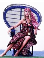 Fuchsia paisley zijden sjaaltje Brigitte Bardot Boho style, Zijden foulard, Comme neuf, Enlèvement ou Envoi