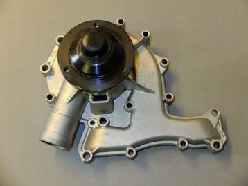 Nieuwe waterpomp voor de MG RV8 beschikbaar voor biedingen