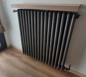 7 gietijzeren radiatoren beschikbaar voor biedingen