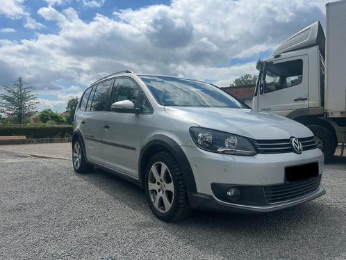 Vw Cross Touran 1.4TSI 7 places avec garantie, Autos, Volkswagen, Entreprise, Achat, Touran, ABS, Caméra de recul, Airbags, Air conditionné