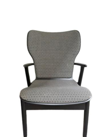 Domus, Annikki & Ilmari Tapiovaara fauteuil voor Artek beschikbaar voor biedingen