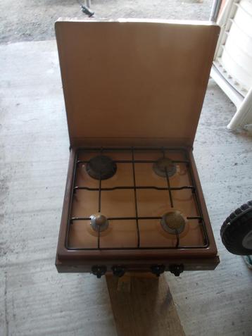 CUISINIÈRE, Enlèvement, Utilisé