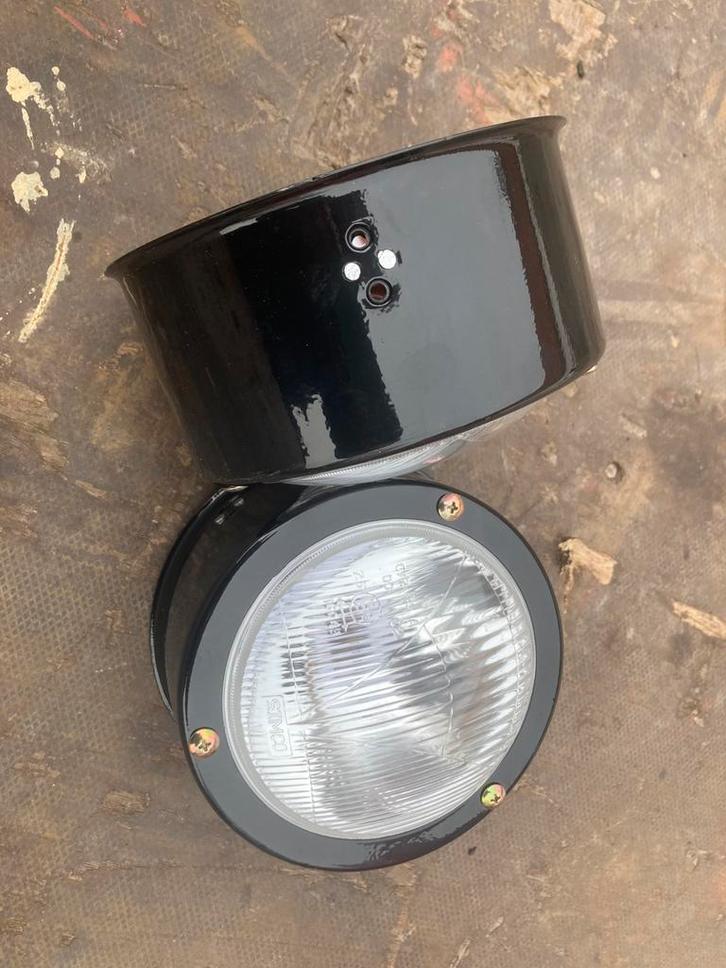 Deutz koplampen 06 serie met bevestigingspennen, Zakelijke goederen, Machines en Bouw | Onderdelen, Ophalen